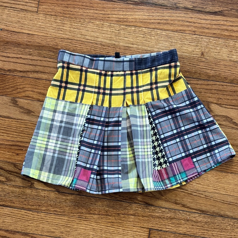 Plaid Pleated Urban Outfitters mini skirt